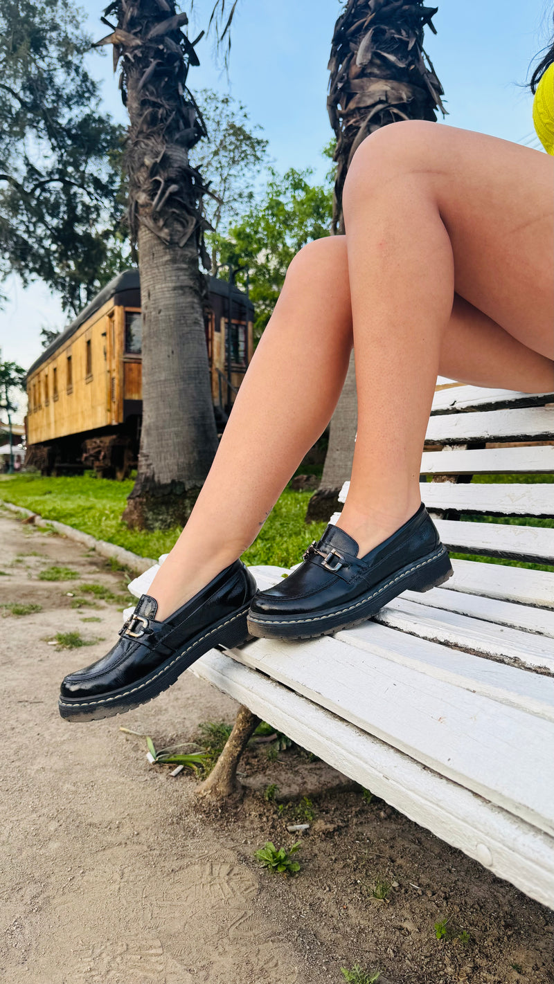 MOCASÍN CUERO NEGRO