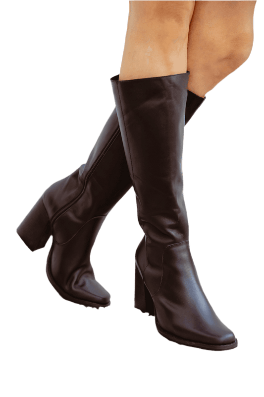 BOTA ELIZABETHA 2025 CUERO NEGRO -zapato-nacional-exclusivo