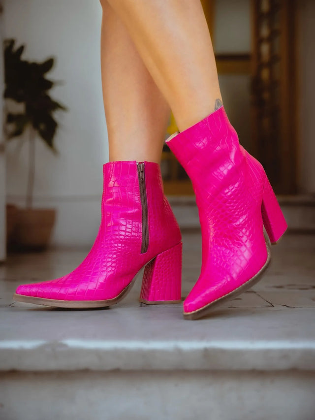 BOTIN CUERO FUCSIA MUJER CALZADO