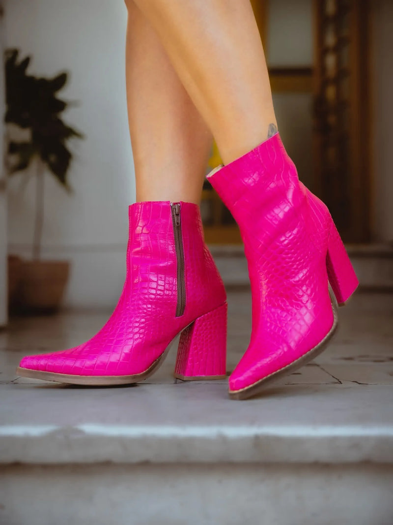 BOTIN CUERO FUCSIA MUJER CALZADO