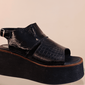 SANDALIA NEGRA CUERO 2525